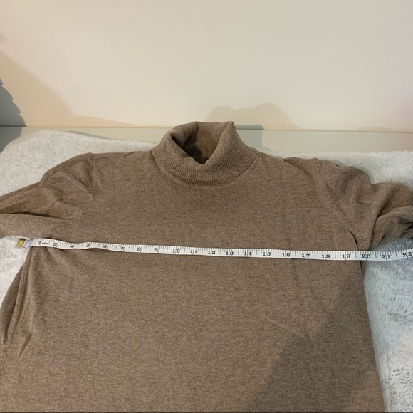 Turtleneck with Button Detailing on cuffs - Picture 6 of 6